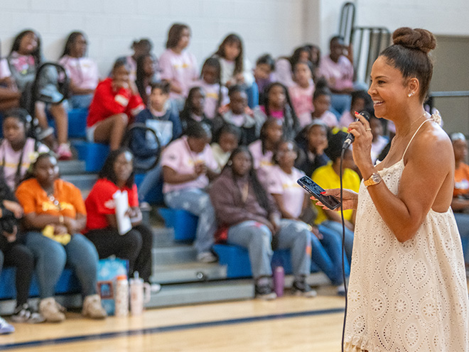 Tracy Wilson Mourning speaks at the 2025 Jewel Summit